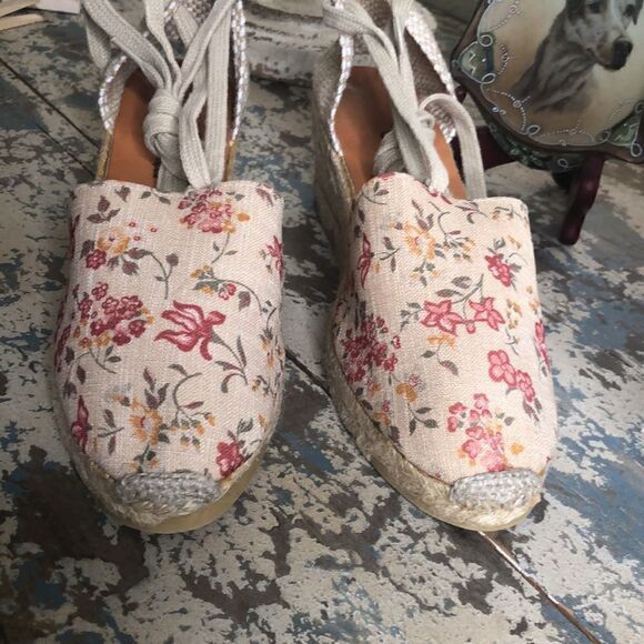 Andre Asous Woven Natural Floral Design Canvas Espadrille Shoes NWOT - Picture 2 of 16
